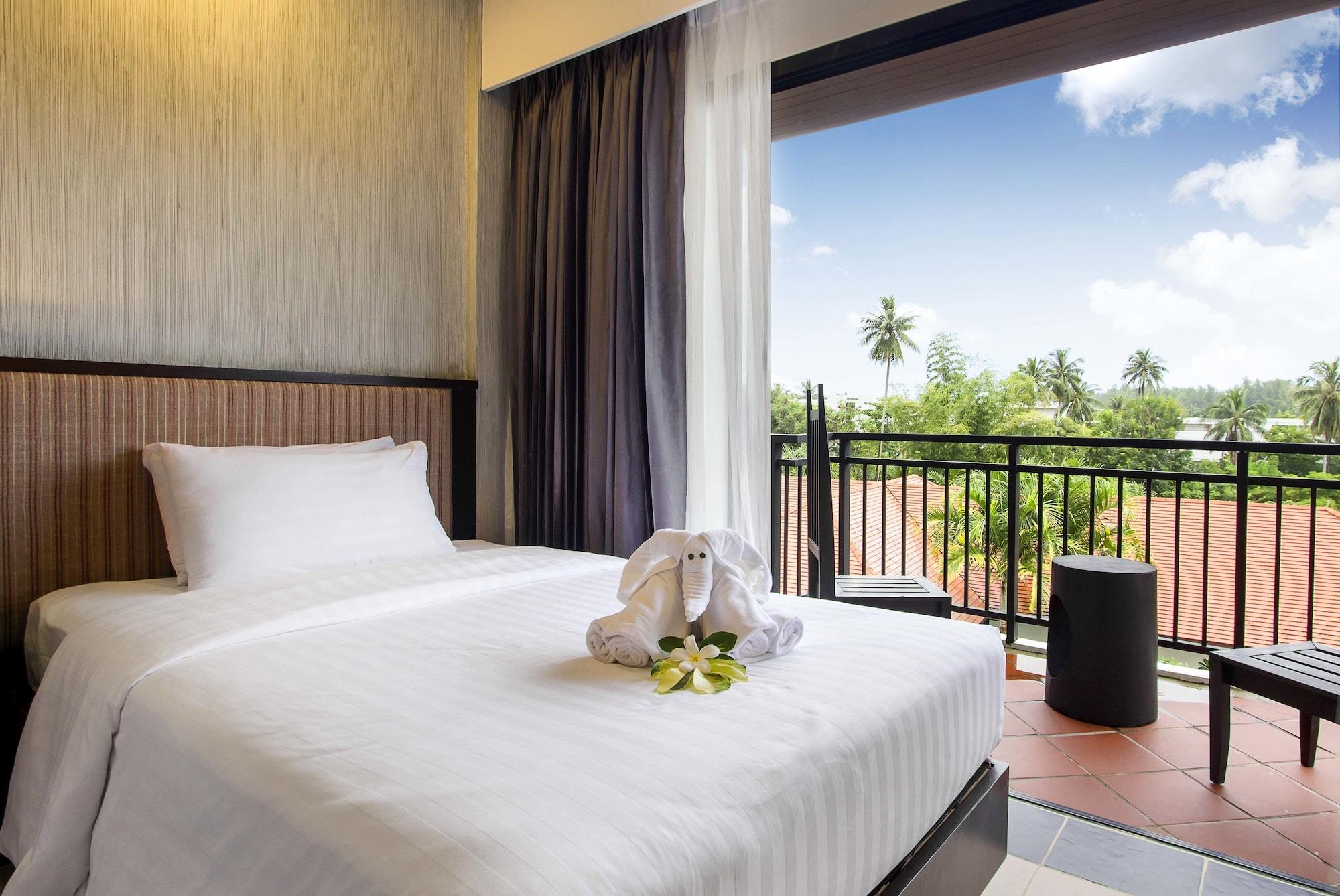 D Varee Mai Khao Beach Exterior photo